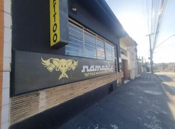 c75cef3f505e7002d32eb568e7058f99266c409f · Casa à venda com 4 quartos na Vila Santana em Sorocaba/SP.