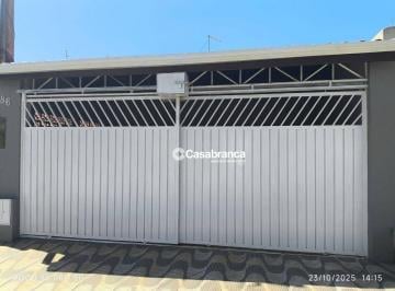 58a8f924e2936436a4ac3c62d338447c221c3cbd · Casa com 2 quartos sendo um suíte