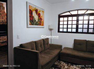 5d02bbdf883c62b89107d0186129f64fc24f1934 · Casa com 2 quartos um suíte