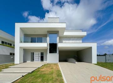 Casa · 380m² · 4 Quartos · 2 Vagas · Casa à venda em condomínio fechado com 4 quartos sendo 3 suítes em Ingleses, Florianópolis/SC.
