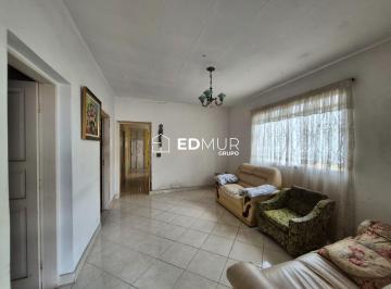 Casa · 264m² · 3 Quartos · Casa à venda - no Jardim Santo Antônio