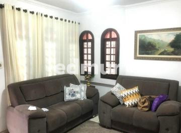 Casa · 253m² · 4 Quartos · Casa à venda - na Vila Vitória