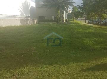 Terreno · 701m² · Área Comercial