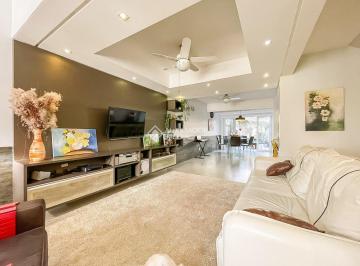 Casa · 251m² · 3 Quartos · 2 Vagas · Casa em condomínio com 3 dormitórios no bairro Tristeza