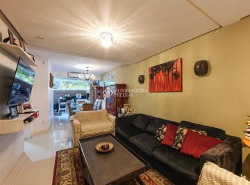 Casa · 185m² · 3 Quartos · 2 Vagas · Privacidade e conforto nesta casa em condomínio no bairro Vila Assunção