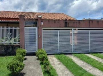 Casa · 95m² · 3 Quartos · 2 Vagas · Linda Casa à Venda em Itatiaia