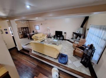 0121f68d-b637-41a1-94a4-d8e70aae6fca · Casa com  3 quartos e suíte pátio com piscina no bairro Nonoai