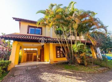 335543_iZ43V3o_33554362deca7badea9.jpg · Casa em Condomínio com 13 2m² e 3 quartos com suíte no bairro Guarujá