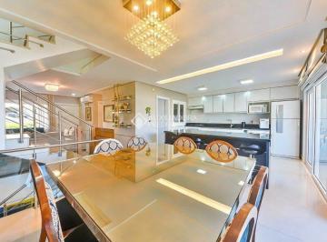 Casa · 430m² · 5 Quartos · 4 Vagas · Casa em condomínio no bairro Vila Nova. Casa com 5 dormitórios, sendo 2 suítes.