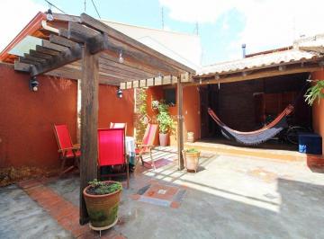383806_i53z1w4_383806632b7d5a47a96.jpg · Excelente casa em rua calma e tranquila