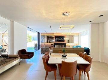 Casa · 340m² · 4 Quartos · 4 Vagas · Casa no AlphaVille