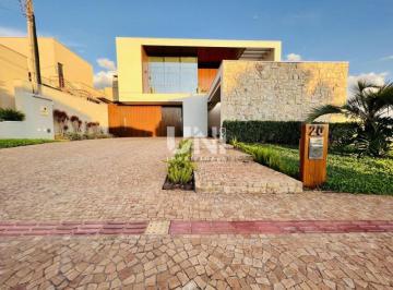Casa · 400m² · 3 Quartos · 2 Vagas · VENDA | Sobrado, com 3 dormitórios em Ecoville, Dourados