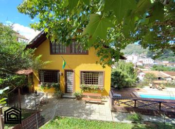 zzsghxe2ntm3yzgzmjuxowm1_md · Charmosa e confortável casa próximo ao Golf Club de Teresópolis