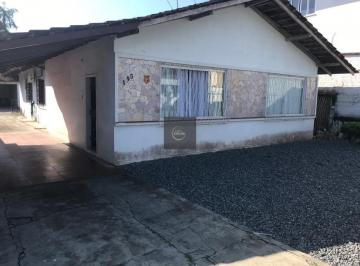 Casa · 139m² · 3 Quartos · 2 Vagas · Casa no Saguaçu, com área privativa de 139m², 03 dormitórios, sendo 01 suíte.