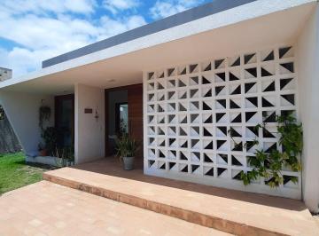 Casa · 200m² · 3 Quartos · 3 Vagas · Casa à venda no bairro Centro - Ipojuca/PE