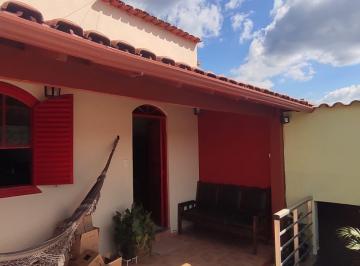 Casa · 180m² · 3 Quartos · 1 Vaga · Casa