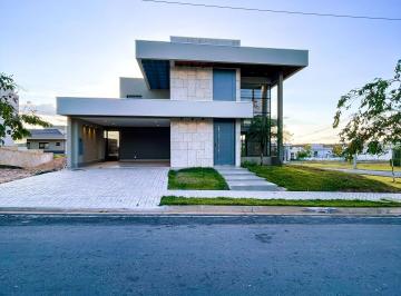 Casa · 506m² · 4 Quartos · 4 Vagas · Sobrado á venda no Condomínio Villa Jardim