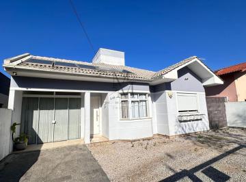 Casa · 142m² · 4 Quartos · 2 Vagas · Casa a venda com 04 dormitorios sendo 01 suite, piscina, na Pedra Branca - Palhoça - SC