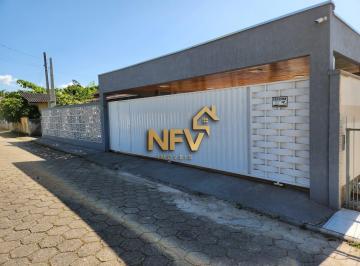 Casa · 160m² · 3 Quartos · 3 Vagas · Casa com Piscina