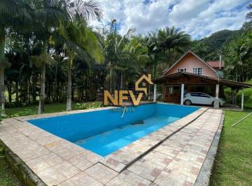 Rural · 11000m² · 3 Quartos · 1 Vaga · Lindo Sítio com Lagoa e piscina e pomar