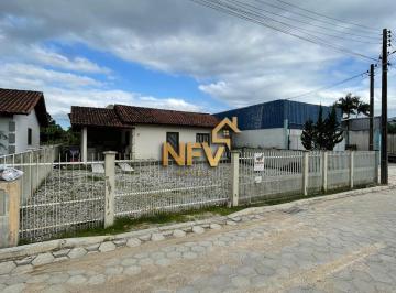 Casa · 80m² · 2 Quartos · 1 Vaga · Casa Individual com amplo Terreno