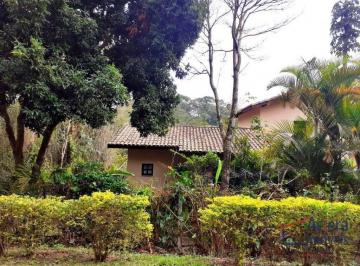 e3dfbeb4db9d11138109b768faa00e939fef5eab · Paisagem Renoir. Granja Viana . Casa com piscina.