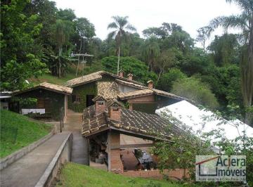 5d31e844c52b3910e4723a9b24365332ad68e3c1 · Granja Viana - Ótima casa térrea!