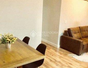 05 · Apartamento no bairro Cavalhada