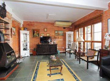 74183_ivbSK36TJo4b_741836398b1e109e55.jpg · Casa ampla em excelente localização