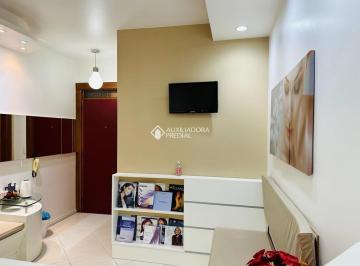 WhatsApp Image 2023-05-12 at 14.24 · Sala Comercial