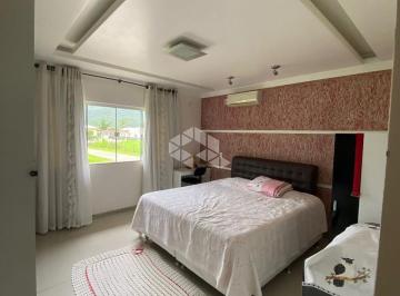 615260_i4oOn_61526066b7e1696a692.jpg · Casa com 03 quartos/dormitórios no bairro Três Riachos, em Biguaçu- SC