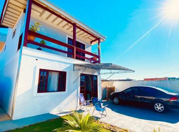 Casa · 144m² · 3 Quartos · 1 Vaga · Sobrado recém construído