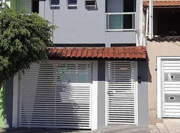 Casa · 325m² · 3 Quartos · 6 Vagas · Vende amplo sobrado no bairro Cerâmica de 325 metros quadrados com 03 suítes, 06