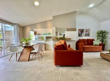 Casa · 171m² · 3 Quartos · 2 Vagas · More em um sobrado cheio de personalidade e caminh