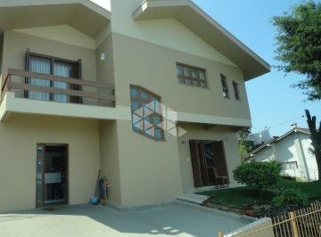 36 · Casa em ótima localização com vista privilegiada!