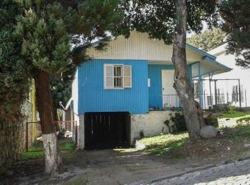fotosideal_17544_i4gYi71_175445b004220dfe0a.jpg · Terreno de 505 m2 com área construída de 300m2 3 casa no Bairro Planalto em Caxias do Sul