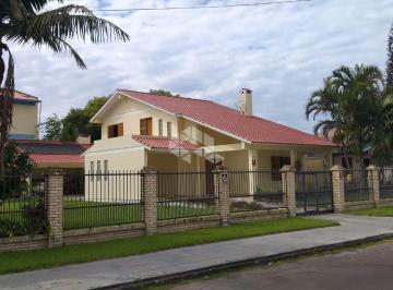 464900_i1Vioq_4649006511de66c8bdb.jpg · Casa com piscina em Capão da Canoa com 05 dormitórios, área central, sob 02 terrenos que perfazem 72