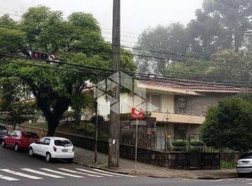 18-do-forte-residencia-2407-10 · Excelente terreno em localização nobre no bairro de Lourdes em Caxias do Sul com apelo PREDIAL.
