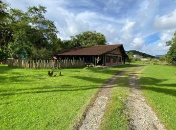 Rural · 4000m² · 4 Quartos · 3 Vagas · Chácara Reformada à Venda | 7 km do centro | Rio do Meio - Itajaí