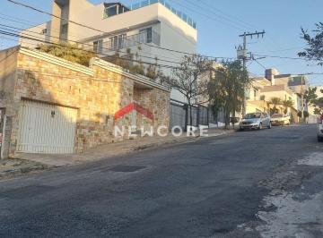 Casa · 340m² · 3 Quartos · 10 Vagas · Casa em Rua Paulo do Couto e Silva - Heliópolis - Belo Horizonte/MG