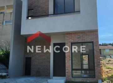 Casa · 101m² · 2 Quartos · 1 Vaga · Sobrado em  Rua Walace Landal - Santa Cândida - Curitiba/PR