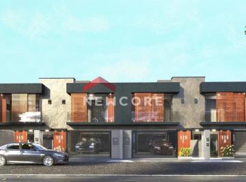 Casa · 217m² · 3 Quartos · 2 Vagas · Sobrado em  Rua Ilhota - Floresta - Joinville/SC
