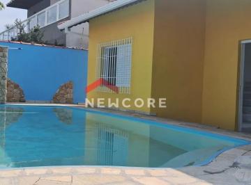 Casa · 136m² · 3 Quartos · 3 Vagas · Casa em  Rua das Camélias - Parque Turistico - Peruíbe/SP