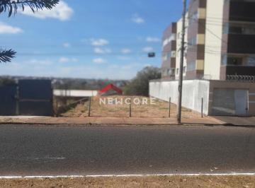 Terreno · 360m² · Lote em Avenida Ipê - Jaraguá - Uberlândia/MG