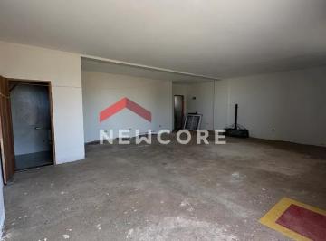 Comercial · 74m² · Loja em  Avenida Ubirajara Zacharias - Novo Mundo - Uberlândia/MG