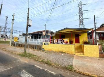 CASA · CASAS E PAVILHÕES NO BAIRRO SANTA MARTA