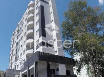 FACHADA · APARTAMENTO NO CENTRO