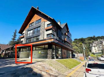 253127_irzDH1aHkvN1d526G4_25312766f709343d857.jpg · Loja com 98,18m² no Centro de Gramado