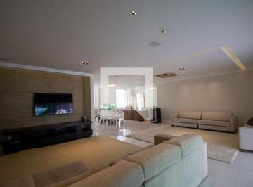 Sobre o imóvel: cozinha, closet, roupeiro
Valores:
- Valor de venda: R$ 4965000 · Casa à Venda - Barra da Tijuca - Marapendi, 4 Quartos, 540 m² - Rio de Janeiro