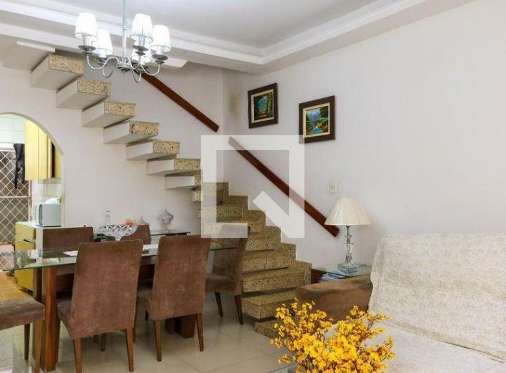 Foto do imóvel - Compra acessível no Lins de Vasconcelos: casa em condomínio com 2 quartos pronta para venda